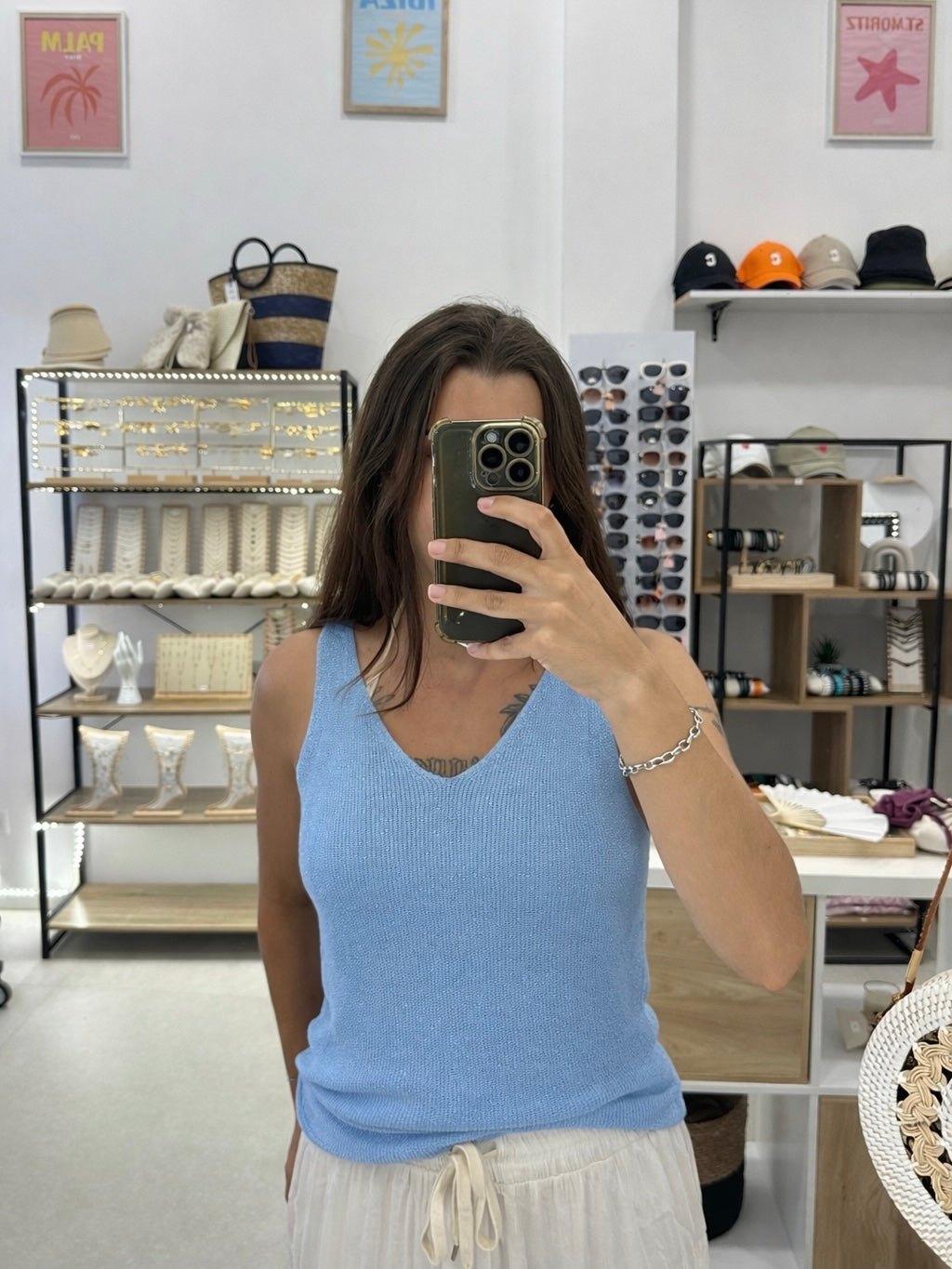 Top bleu à paillettes