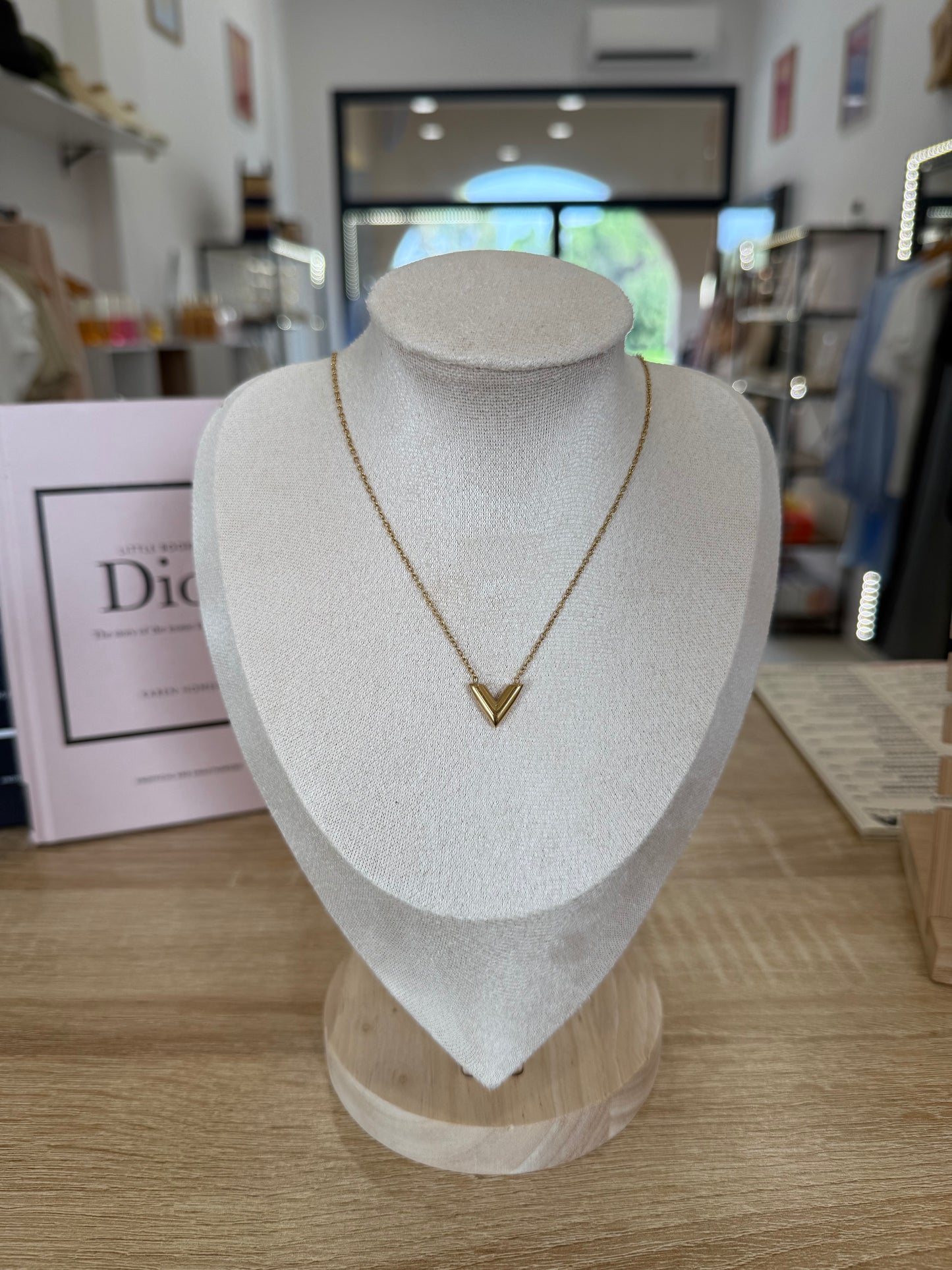 Collier « Victoria »