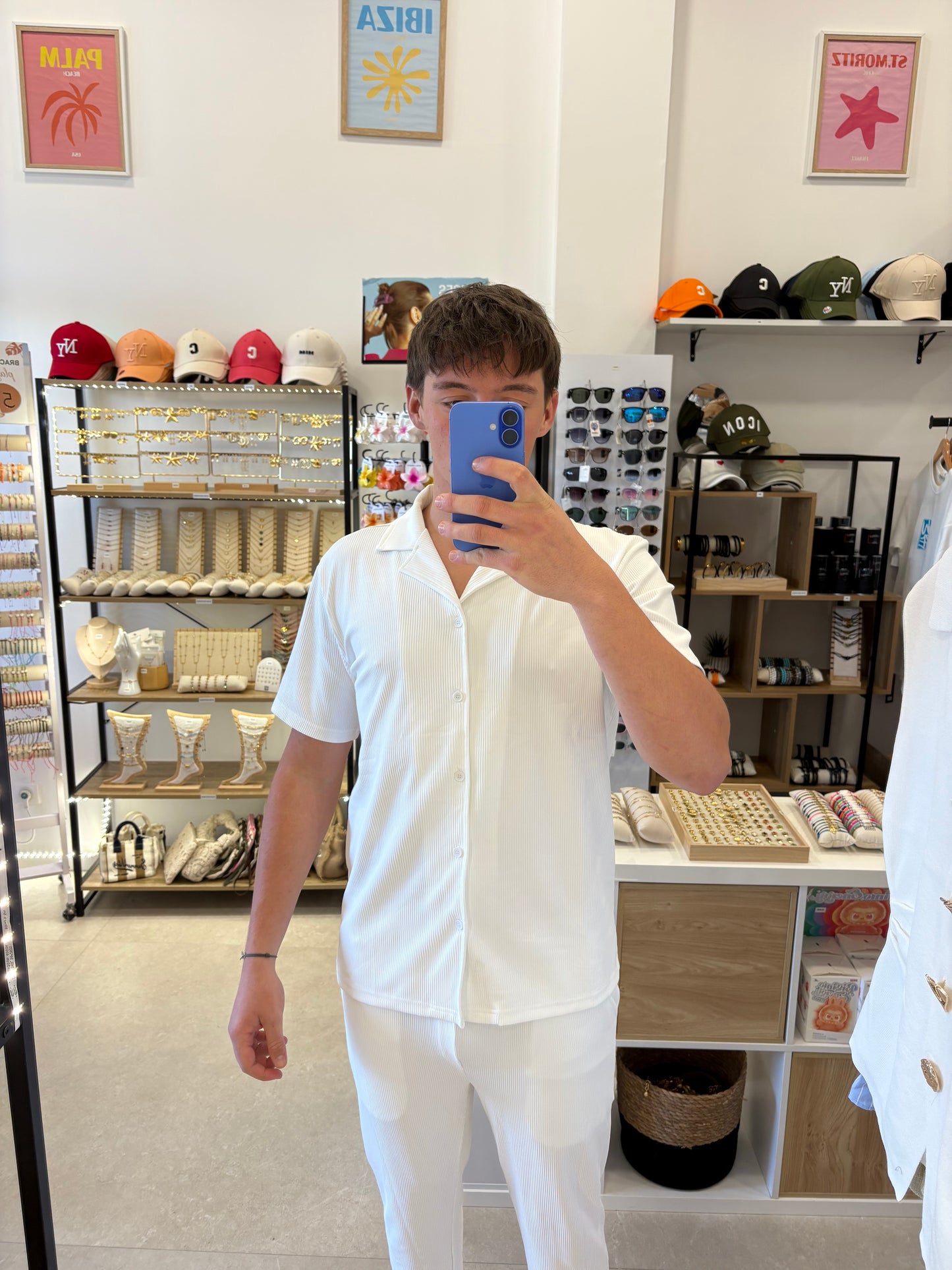 Ensemble blanc