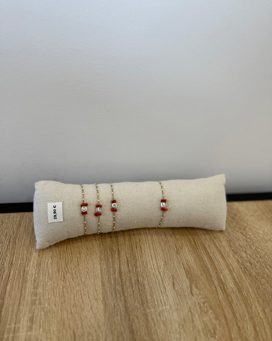 Bracelets dorés Oeil de Ste Lucie & Corail