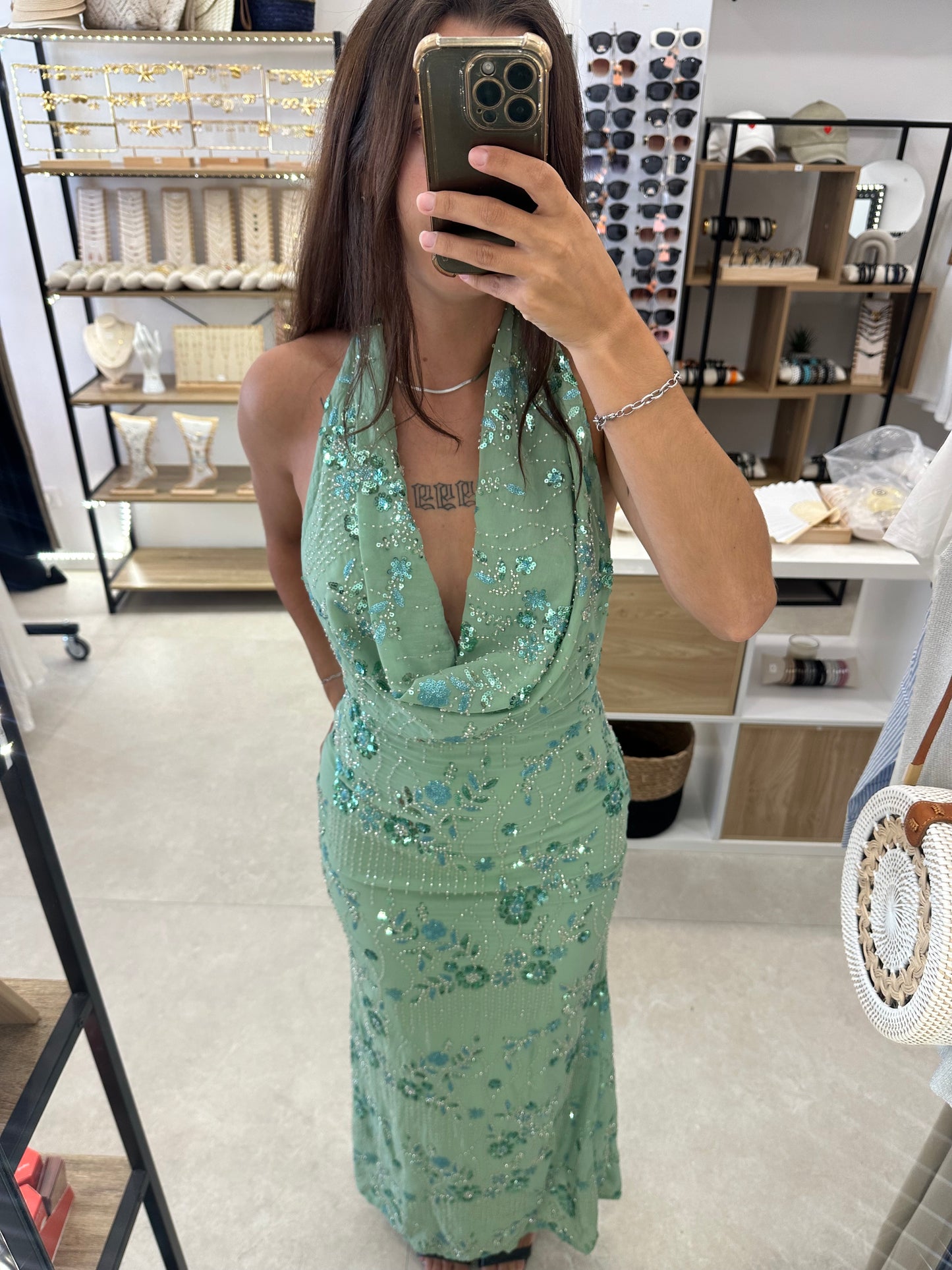 Robe longue turquoise à sequins