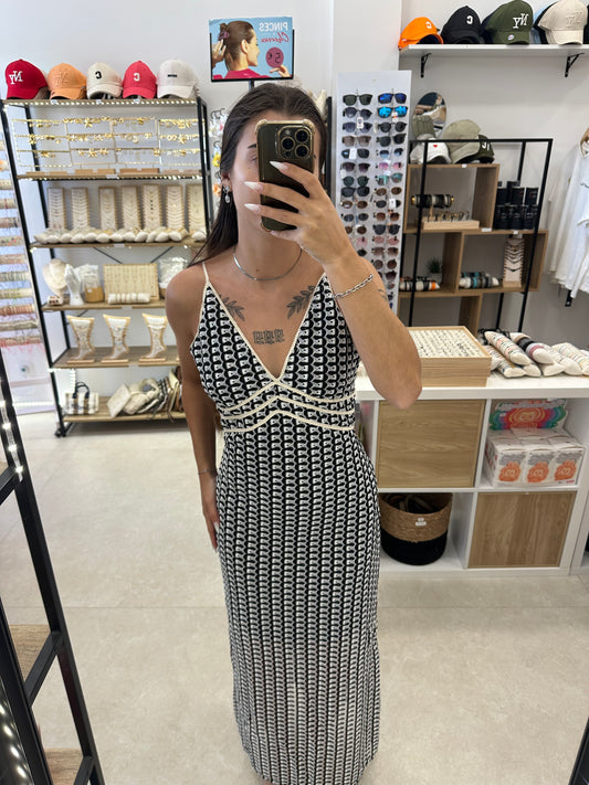 Robe noire crochet