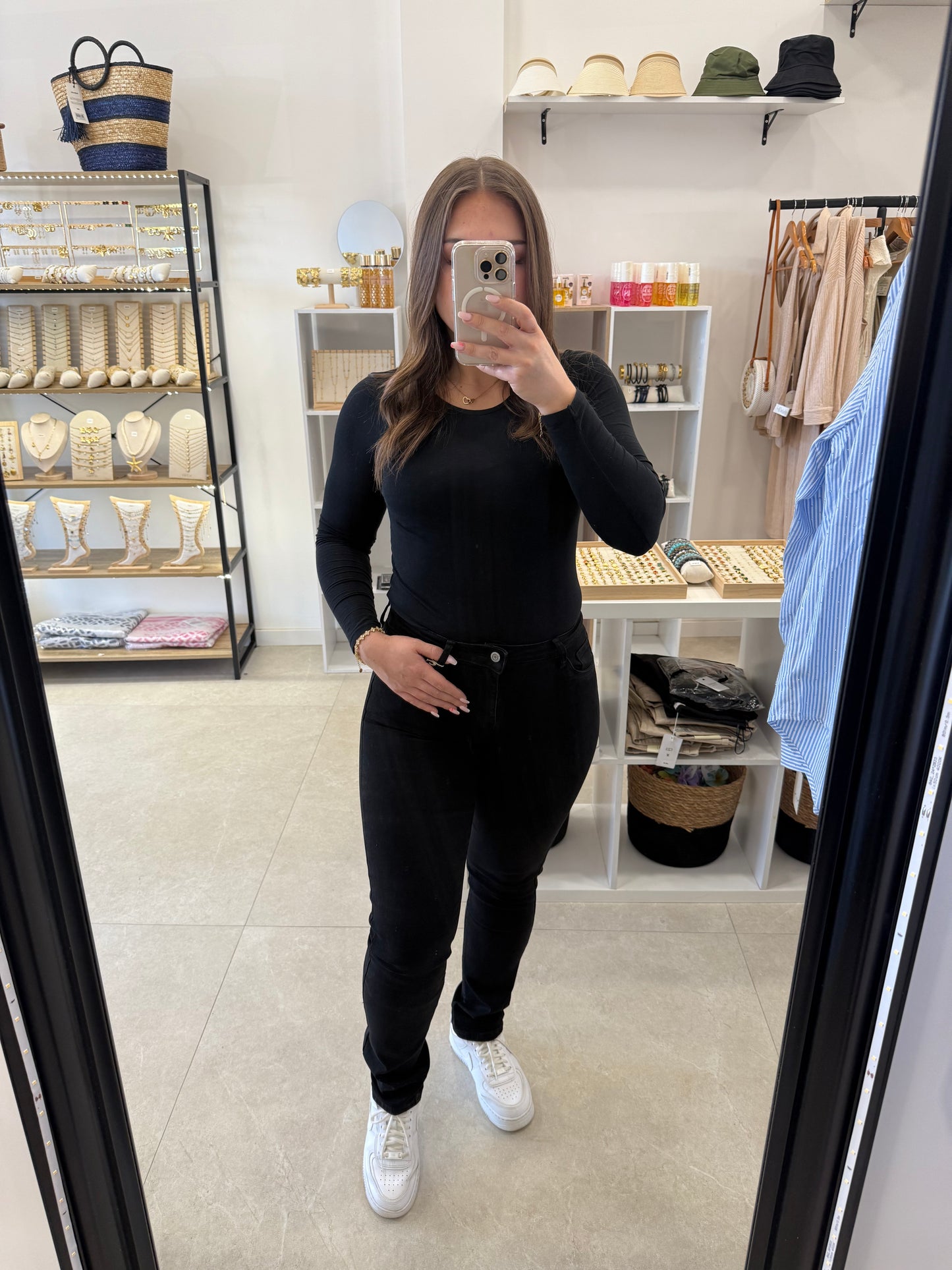 Jean noir taille haute