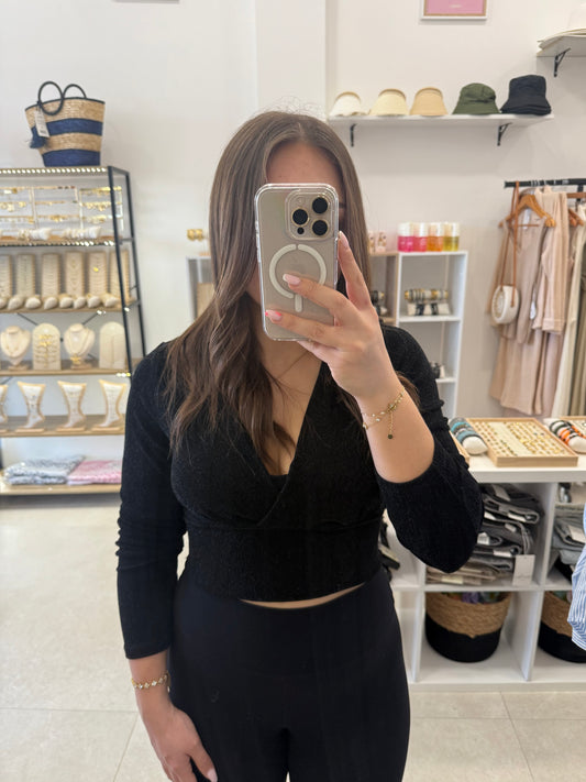 Top noir à paillettes