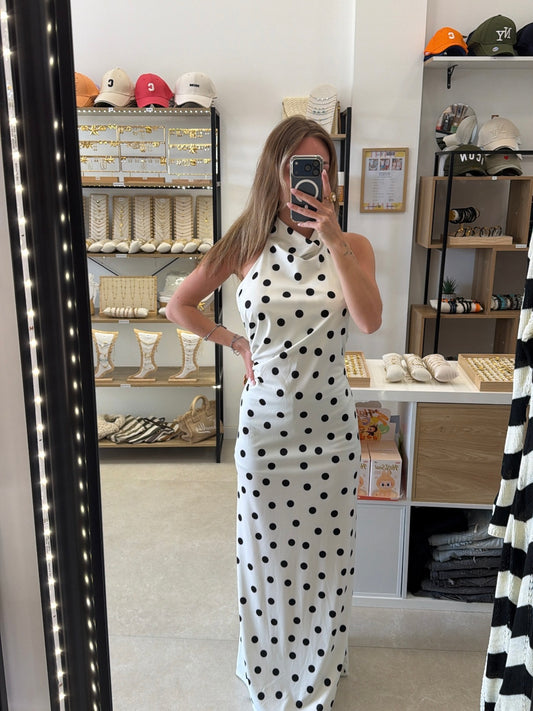 Robe blanche à pois