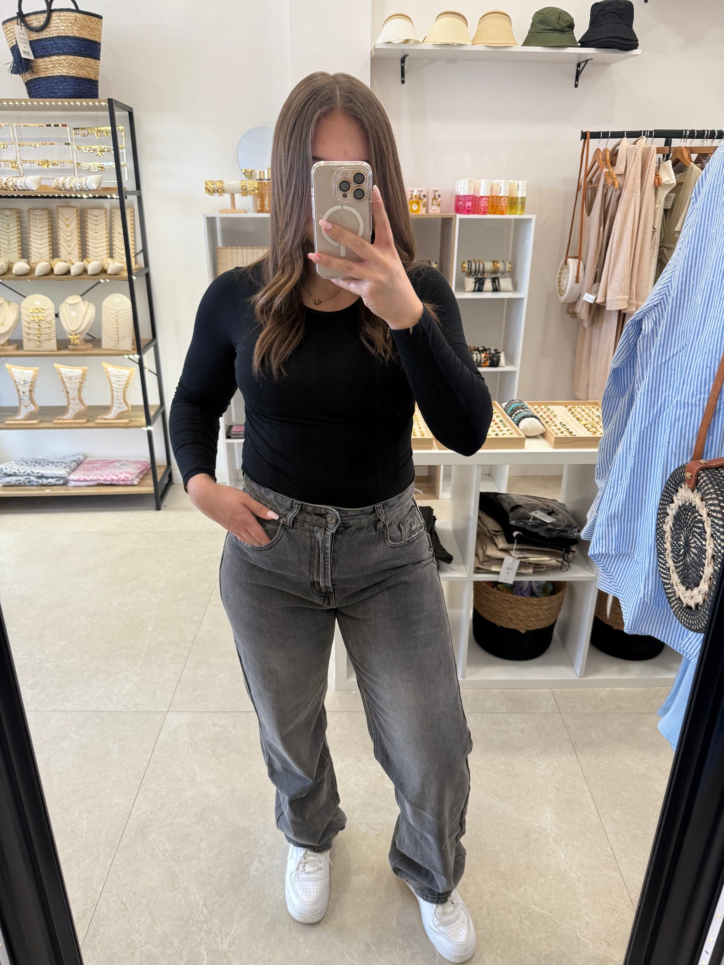 Jean Poche Déchirée